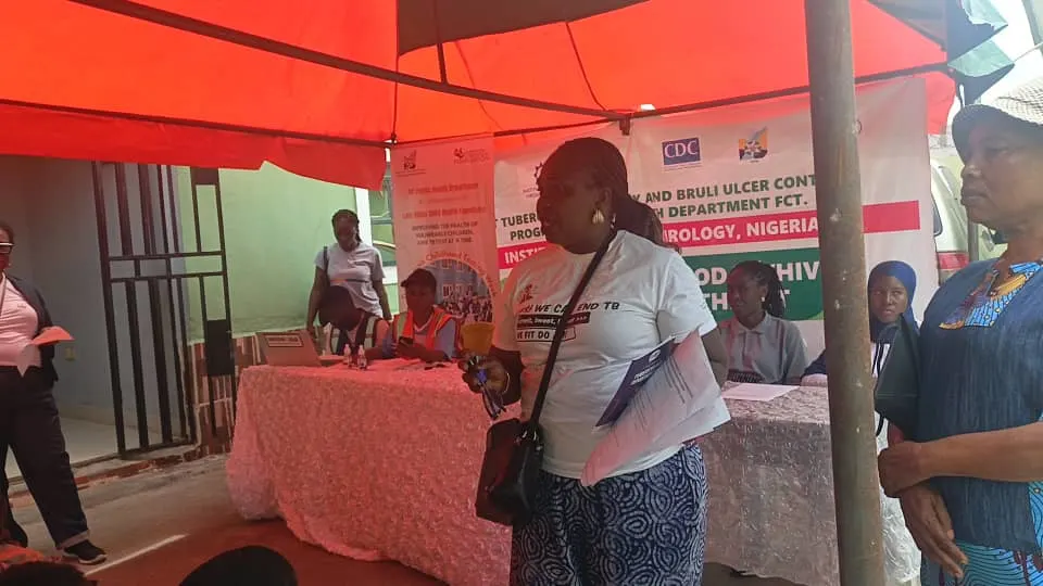Dr Titilayo educating the children on the importance of early detection of tuberculosis
